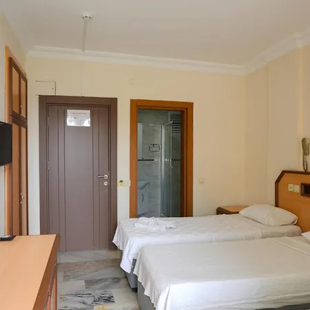 Oezguerhan 3*