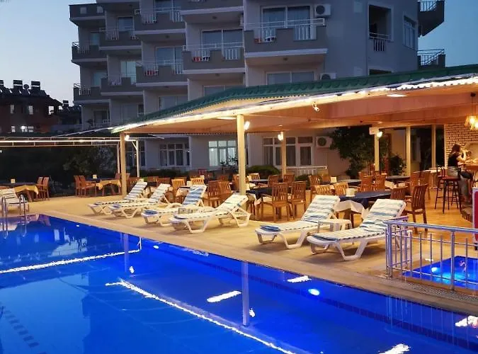 Hotel Oezguerhan 3*