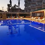 Hotell Oezguerhan 3*