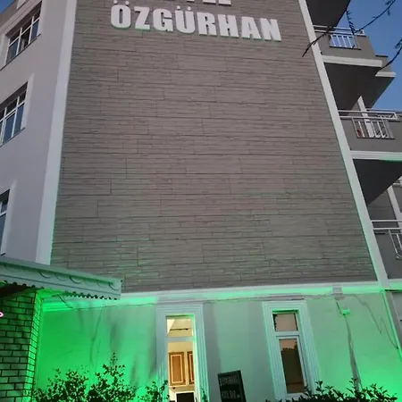 Oezguerhan Szálloda Side