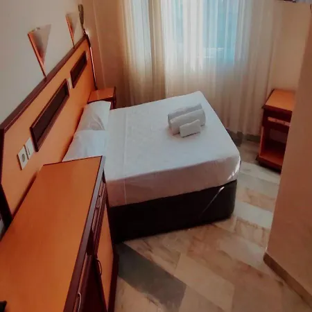 Hotell Oezguerhan Side